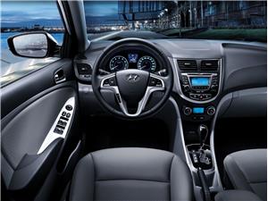 Hyundai Accent Blue / AUTOMATIC